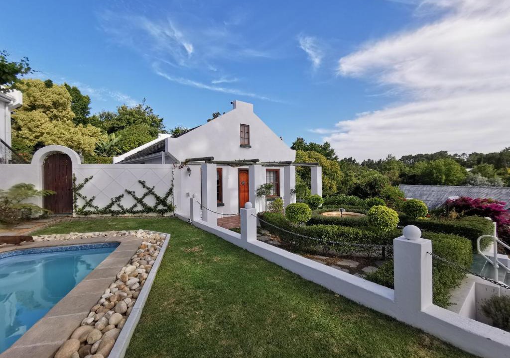 Somerset West Apartment | Somerset Grace Cottage