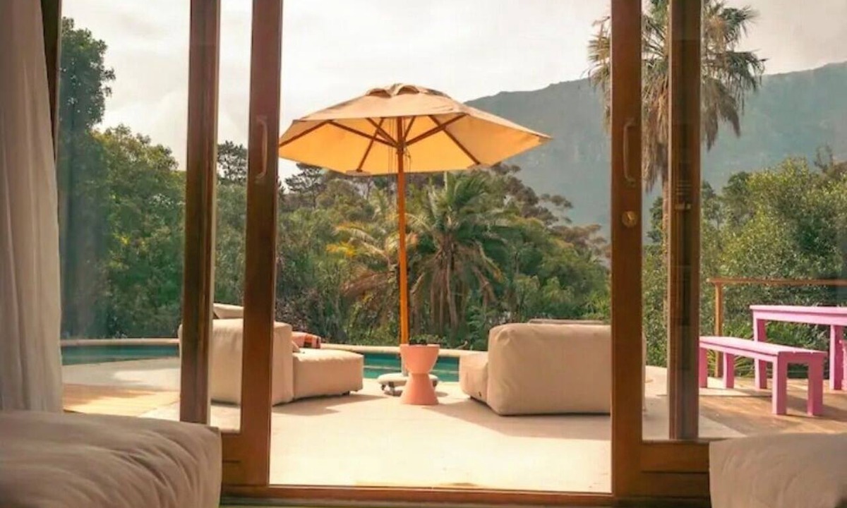 Hout Bay House | Spacious 5-bedroom house with mountain views