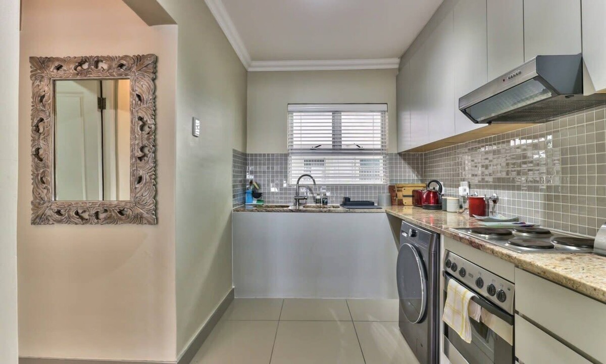 Mouille Point Apartment | Stylish 1BR Sea View Apartment near V&A by CTHA