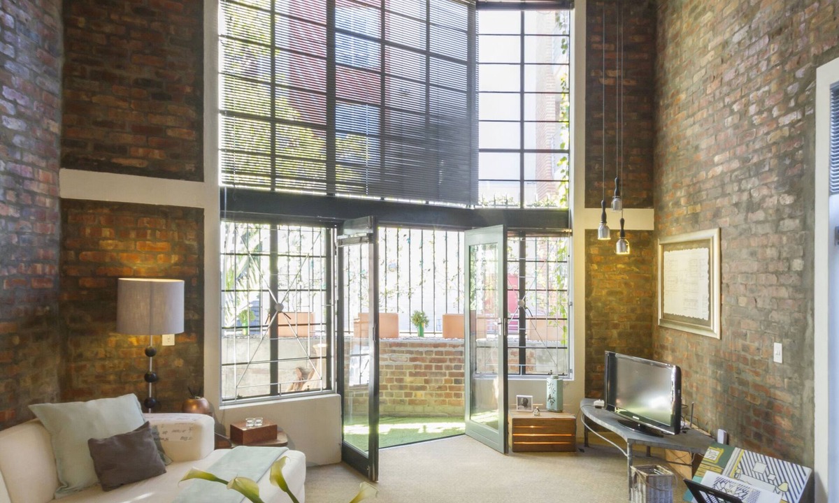 Cape Town City Centre Apartment | Stylish De Waterkant Loft Pool Patio V&A adjacent