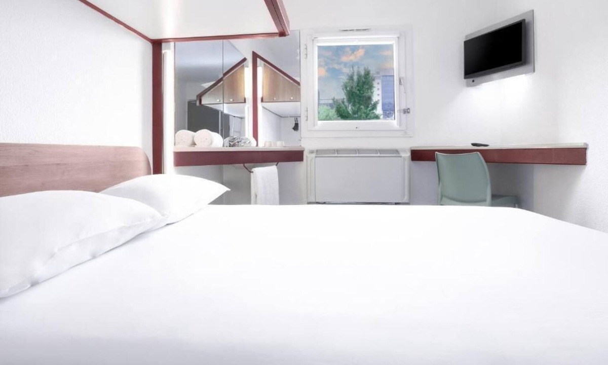 Parow Hotel | SUN1 Parow Cape Town