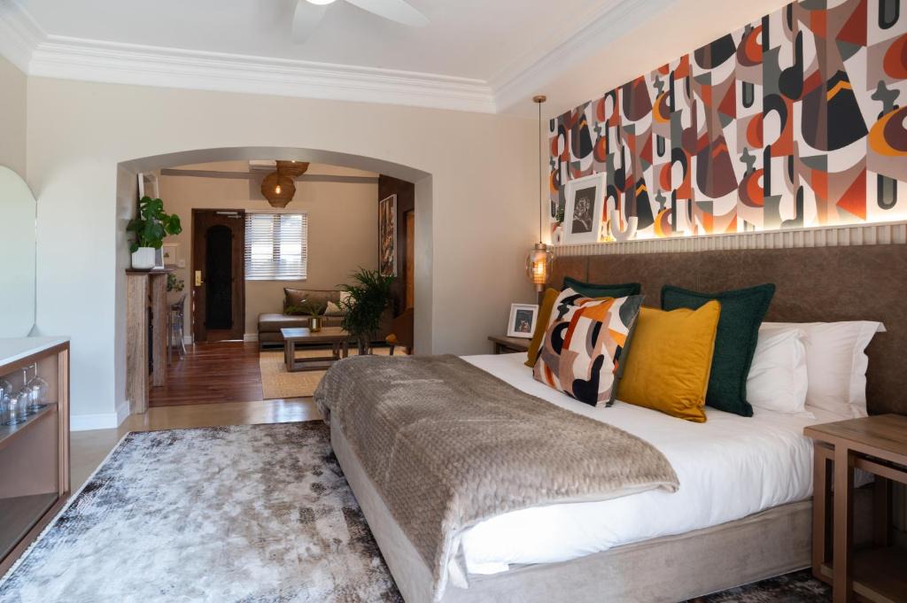 Greater Johannesburg Metropolitan Area Hotel | Thaba Eco Hotel