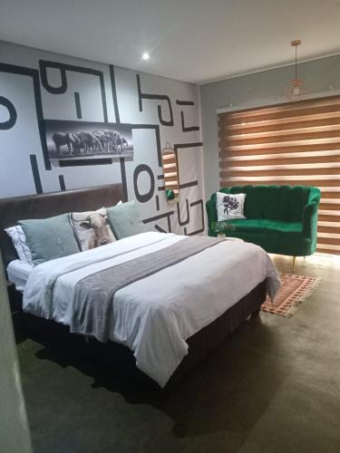 Downtown Johannesburg Apartment | The Farmer Studio Maboneng