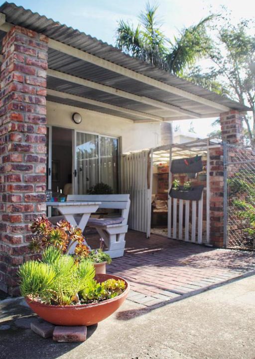 Walmer Ski Chalet | The Garden Cottage on 140 Fordyce