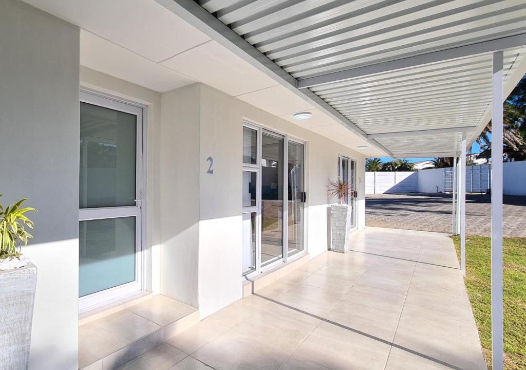 Beacon Bay Apartment | The Nathaniel