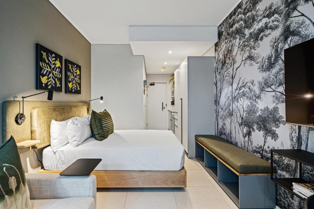 Bo'Kaap Apartment | The Rose 502 - City Centre Aprt with Rooftop Pool - FREE Daily Housekeeping