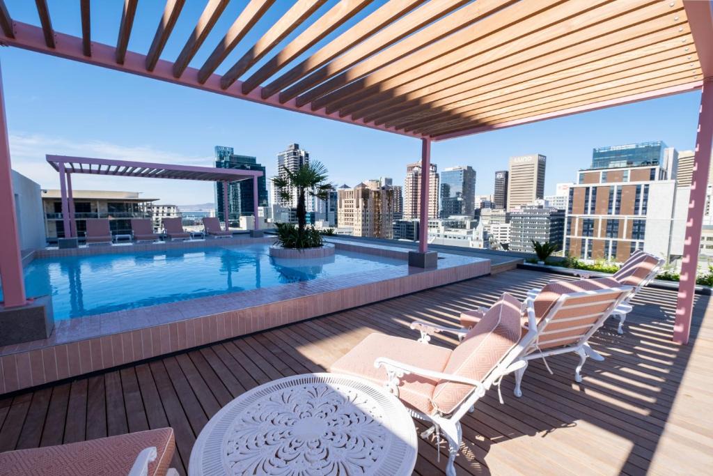Bo'Kaap Apartment | The Rose503: City Centre Apartment in DeWaterkant