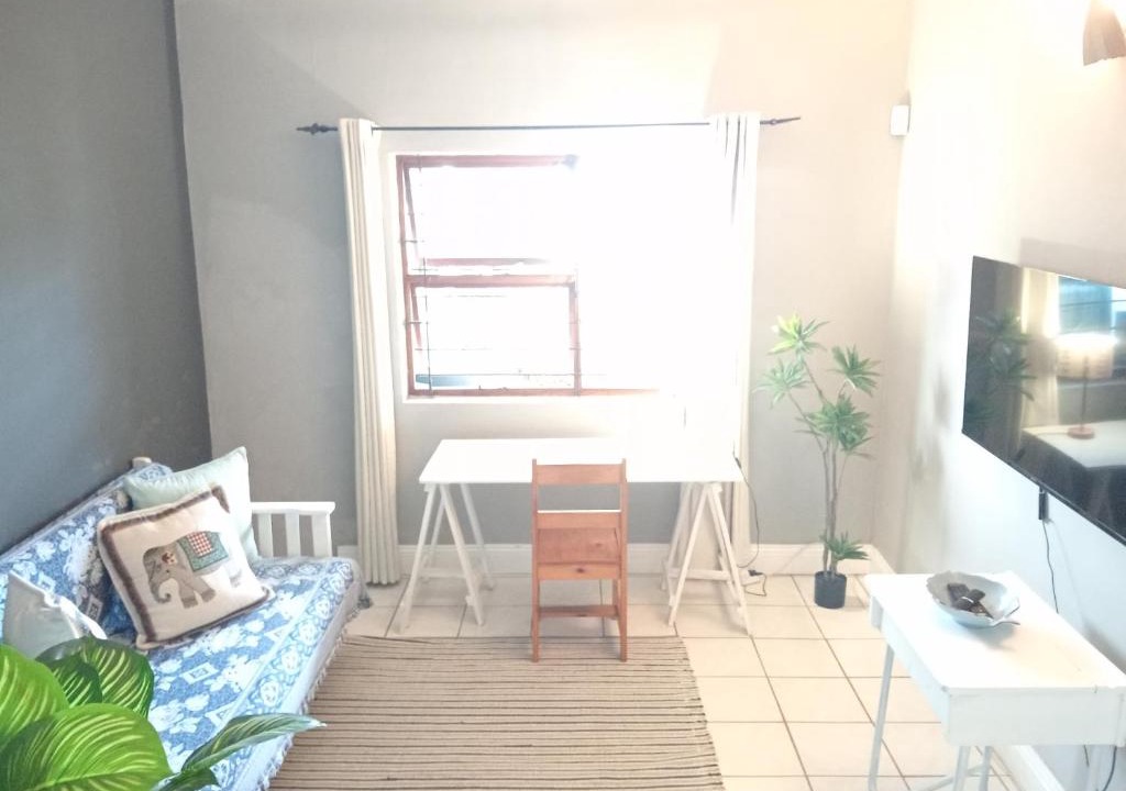 Port Elizabeth Central Apartment | The Sync Inn