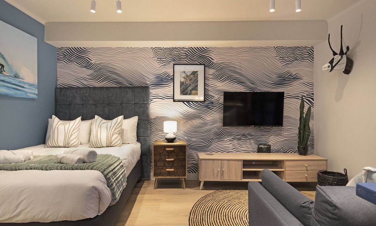 Cape Town City Centre Apartment | The Tokyo 1508 - Studio Apartment, Sleeps 2