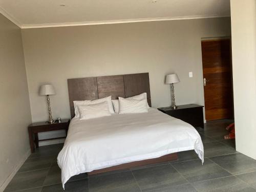 Metsimaholo House | The Vaal Guesthouse