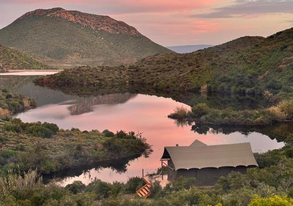Calitzdorp Other | Tula Retreat - Secluded Karoo Escape - Hot Tub - Private Boat Arrival
