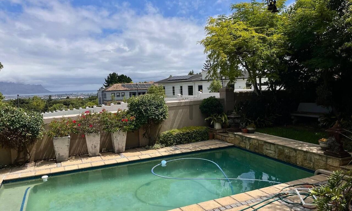Somerset West House | Tuscany Haus in Luxury Estate/3 Bedroom Villa with Private Pool/Sleep +6
