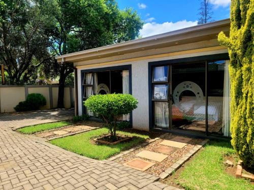 Universitas House | UNI Guesthouse