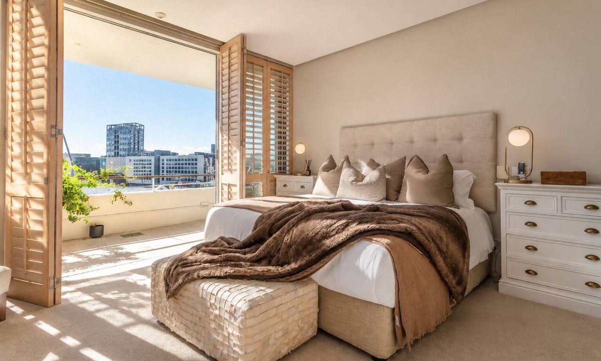 Victoria and Alfred Waterfront Apartment | V&A Waterfront Marina Front Penthouse with Private Pool and Panoramic Views