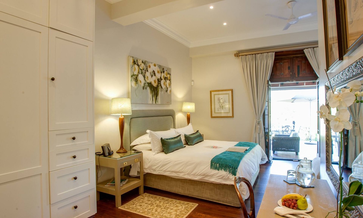 Raithby House | Vredenburg Manor House
