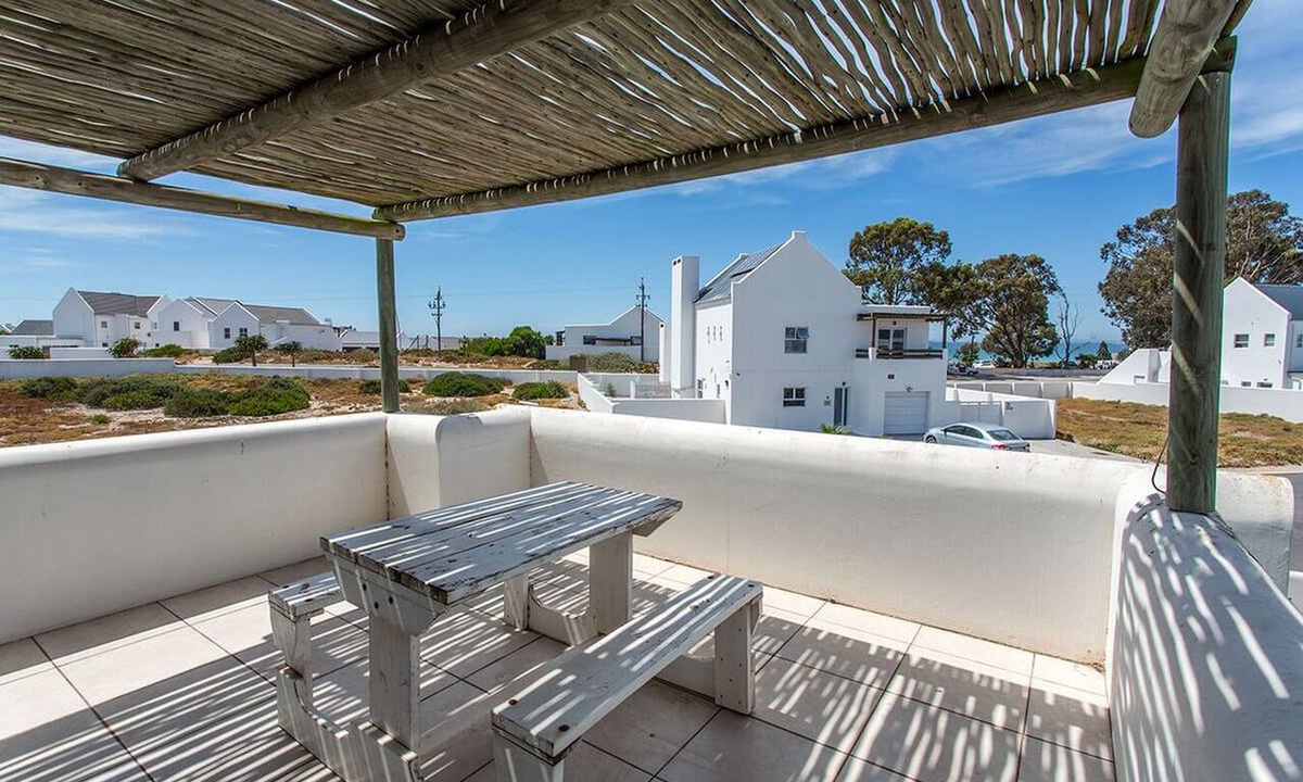 St. Helena Bay House | Weskus Kaya - 150m to Beach - Backup Power