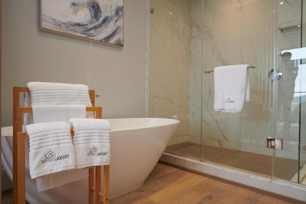 Menlyn Apartment | When Away - Your Home Away from Home