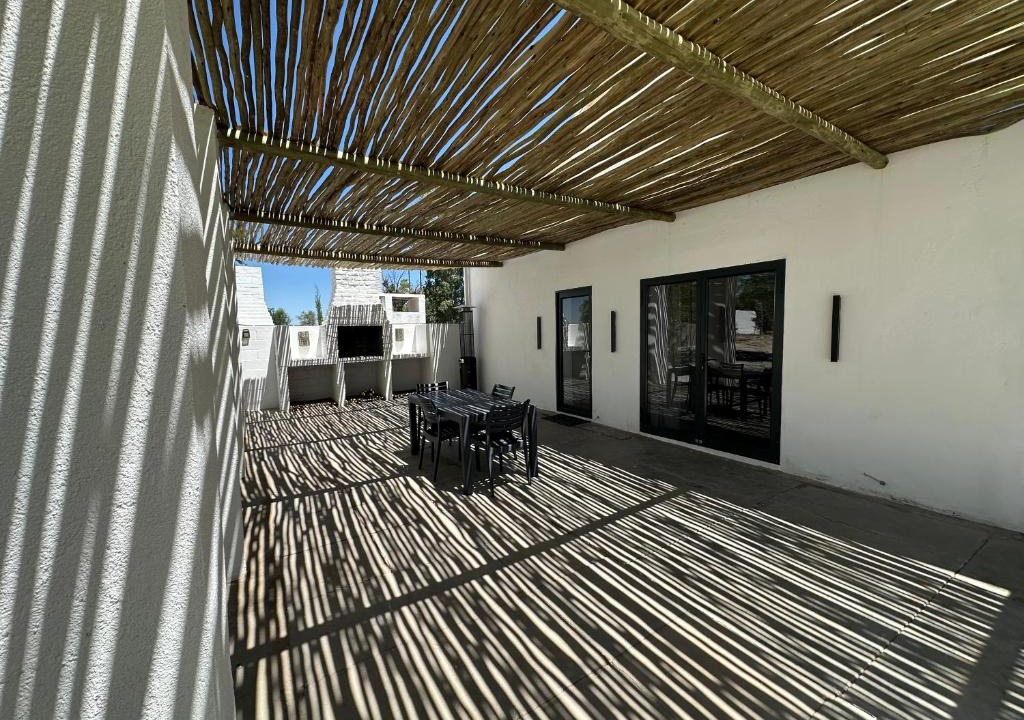 Kai !Garib House | White House Cottage
