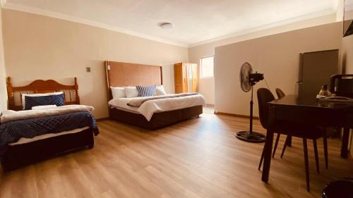 Greater Johannesburg Metropolitan Area House | Whitehouse Hotel