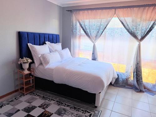 Trawal House | Zahies Accommodation