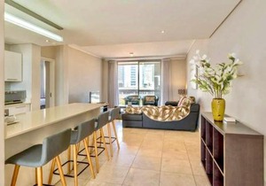2BR Family Apartment near Waterfront