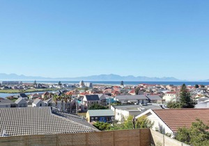 Muizenberg Villa in Cape Town
