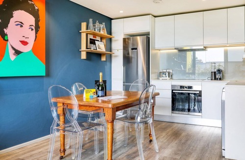 Green Point Apartment | 1 Bedroom Modern Self Catering Apartment in De Waterkant