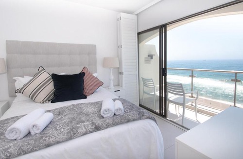 Umhlanga Apartment | 1002 Bermudas - by Stay in Umhlanga