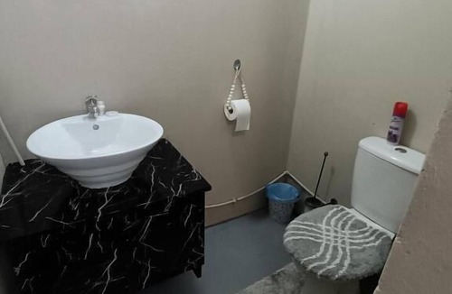 Gariep House | 11 on High Airbnb za