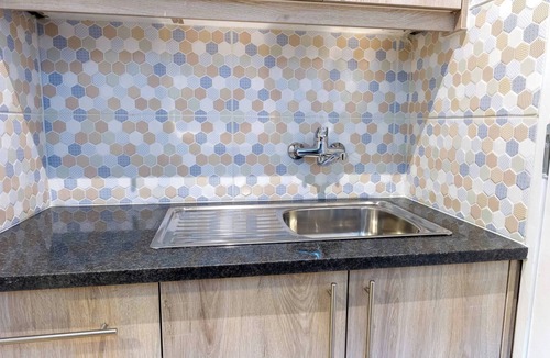 Parkwood Apartment | 15 min Walk to Rosebank & Gautrain - Parkwood Stay