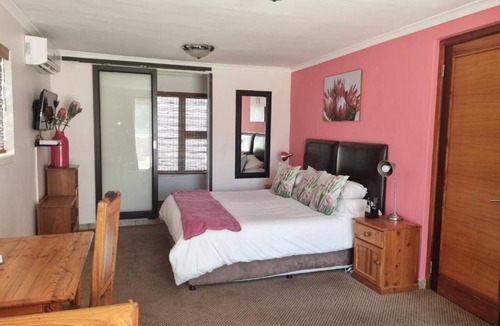 Worcester Bed & Breakfast | 19Th Hole Golf Villa