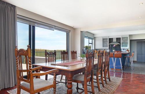 Cape Town Villa | 2 Bay Sunset Villa