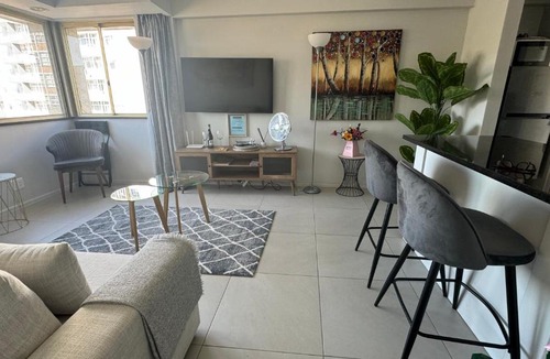 Three Anchor Bay Apartment | 207 The Centurion - Luxury Apartment in Frere Road, Sea Point