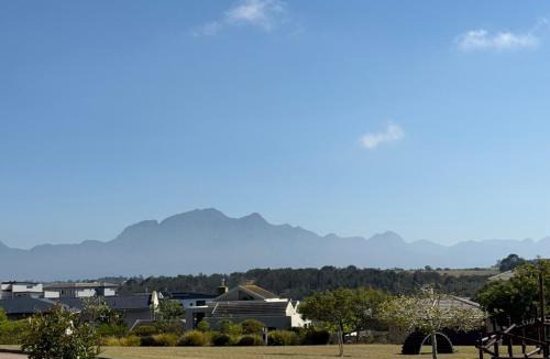 Herolds Bay House | 22 Mountain View