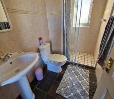Eikenbosch Apartment | 22 on Shiraz 2
