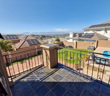 Eikenbosch Apartment | 22 on Shiraz 2