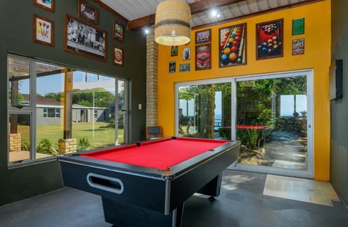 Amanzimtoti House | 251 Ipahla Road, Amanzimtoti