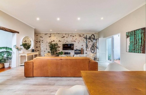 Cape Town City Centre House | 3 Bedroom Home in Gardens Cape Town