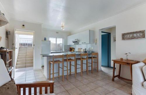 Gordons Bay Central Apartment | 30 Nagua Bay