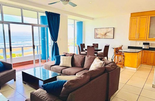 Margate Beach Apartment | 405 Colonial Sands Family Holiday