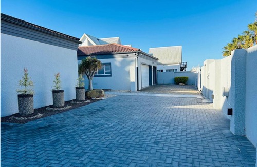Summerstrand Apartment | 50 Boutique Hotel and Spa. Deluxe Room