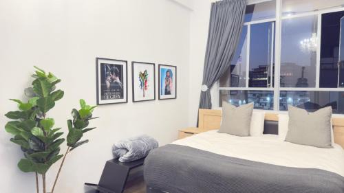 Downtown Johannesburg Apartment | 50 Shades of Grey