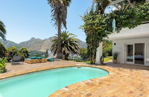 Hout Bay Villa | 5BD Villa with Mountain Views, Pool and Braai