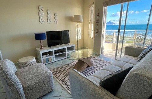 Bloubergstrand Apartment | 605 Nautica