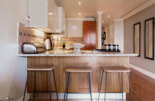 Green Point Apartment | 620 - 1BDR Apartment close to V&A Waterfront