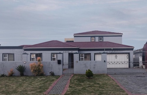 Port Elizabeth Bed & Breakfast | 79 Franklandman