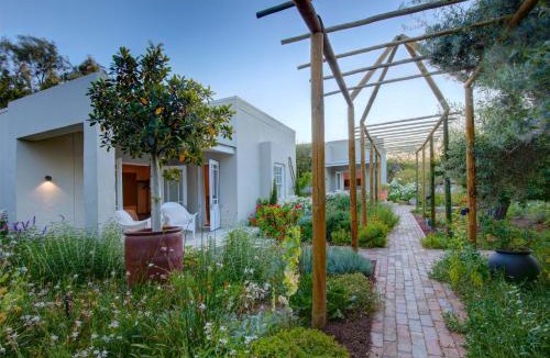 Prince Albert House | 81 on Church Guest House