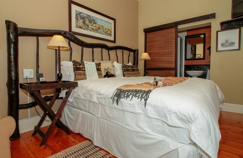Essenwood Bed & Breakfast | Acorn B&B in Durban