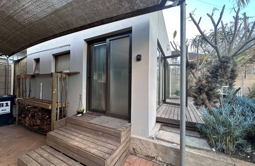 Eikenbosch Cottage | Adorable 1-bedroom cottage in Cape Town perfect for relaxing stays