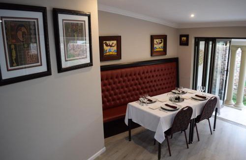 Kempton Park House | African Moon Corporate House